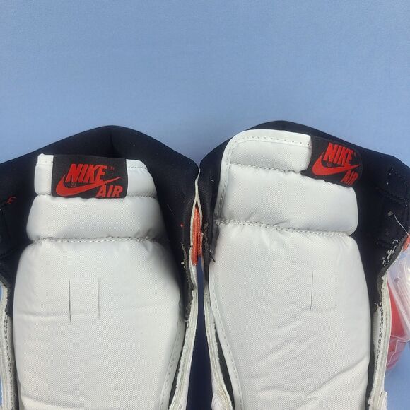 Nike Air Jordan 1 Retro High OG Mens Size 13 Heritage Red White Black 555088-161 - Picture 6 of 16